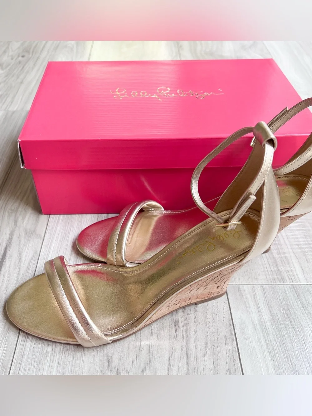 Lilly Pulitzer Jenna Wedge Sandals — Gold Metallic, Size 8.5